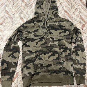 AMERICAN Eagle Green Camo Hoodie Pullover Soft